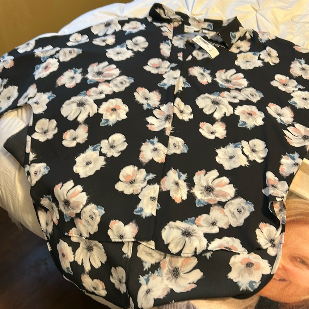 BNWT Reitman’s blouse